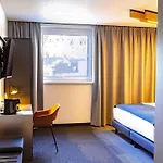 Hotel B&B Hotel Stralsund 3*