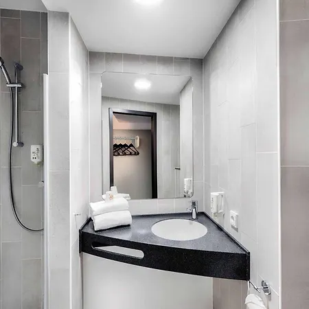 B&B Hotel Stralsund 3* Στράλσουντ