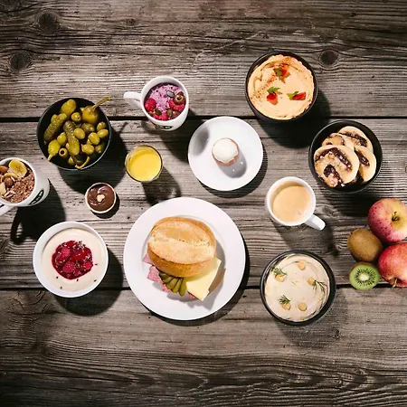 Ξενοδοχείο B&B Hotel Stralsund