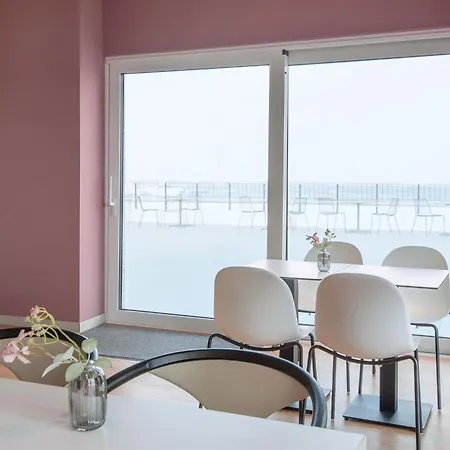 B&B Hotel Stralsund Hotel